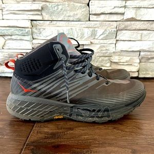 Hoka speedgoat mid 2 gtx. 11.5 men’s. Great condition